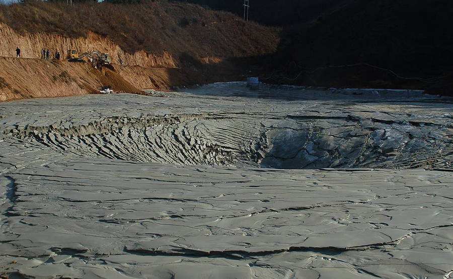 礦山污泥脫水機制造商浙江正達環(huán)保(圖1) undefined